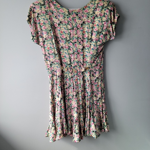 Nostalgia Vintage Floral Ruffle Dress Size Medium - Picture 4 of 11